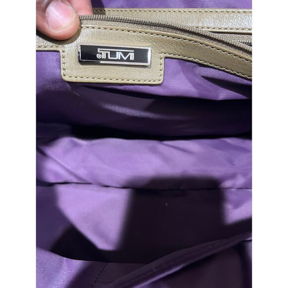 TUMI Signature Collection Wheeled Duffel 72163CFF Taupe Olive Leather Travel Bag - Picture 6 of 16